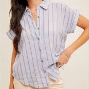 49. Hem & Thread Women’s Blue Striped Gauze Button Down Top – Size Medium